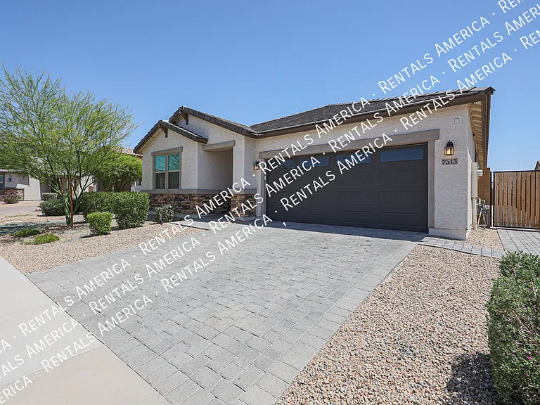 7513 W Illini St — Photo 1
