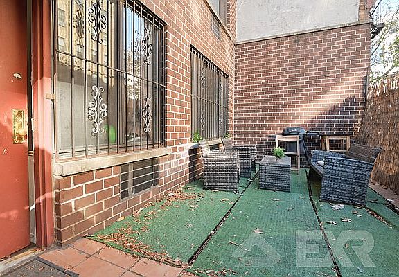 2nd image of 530 W 47th St #1F