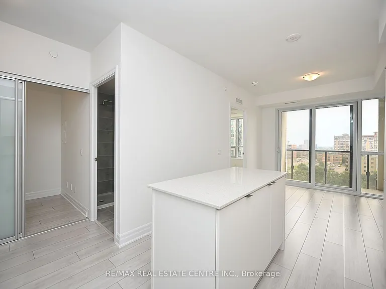 30 Elm Dr W #707 — Photo 22