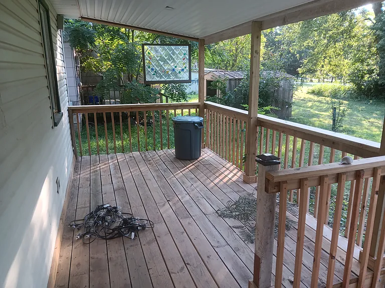 404 S Commercial St — Photo 5