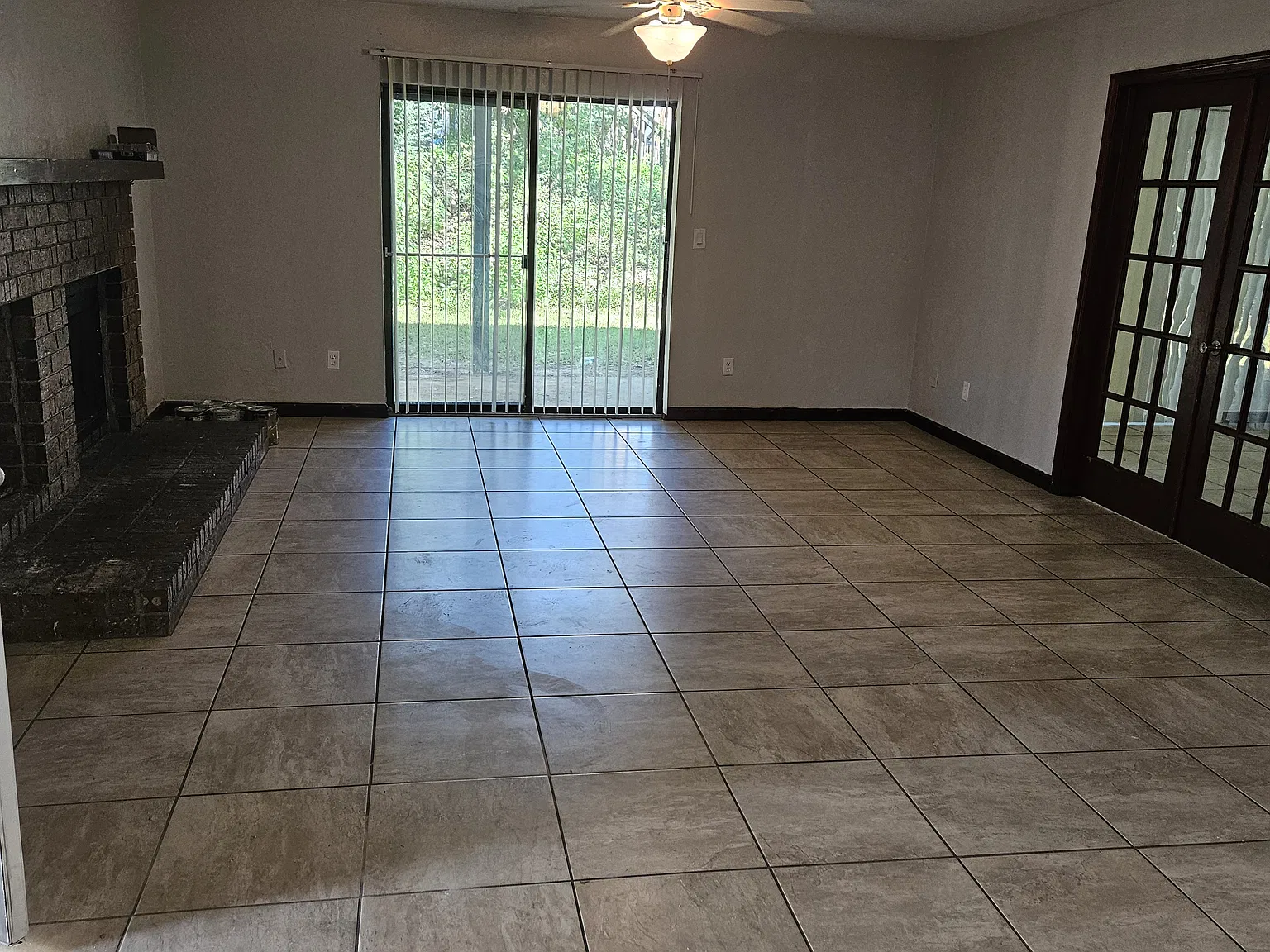 2 bed, 1200 sqft, $1,450 — Photo 4