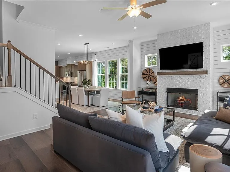 820 Snider Walk — Photo 18