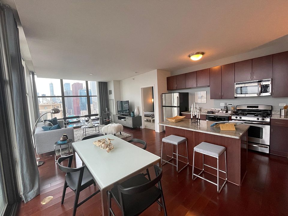 1st image of 40 E 9th St #2602