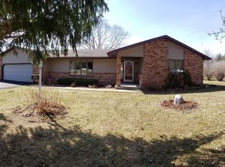 1701 37th Ave, Sterling, IL 61081