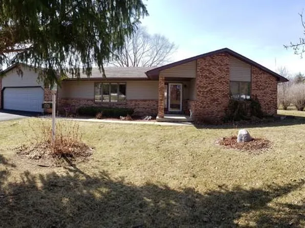 1701 37th Ave, Sterling, IL 61081