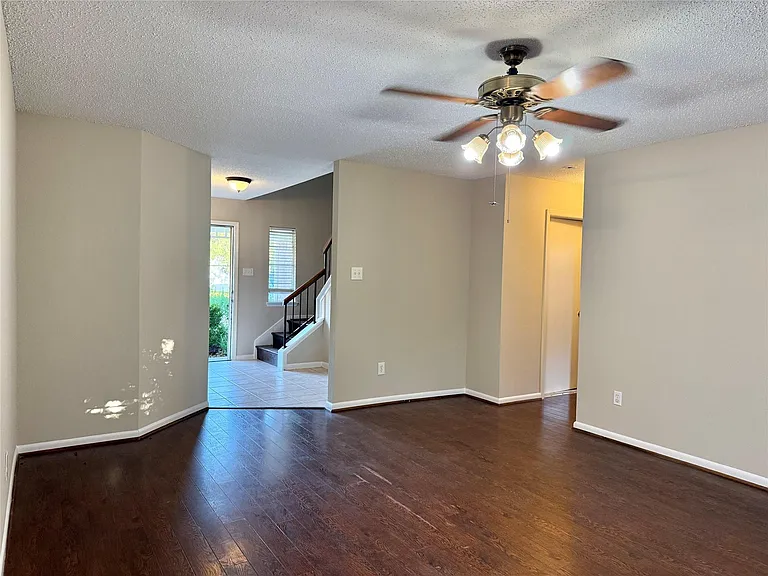 2923 Cottonfield Way — Photo 15