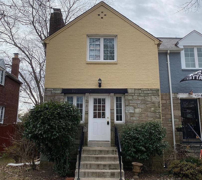 1st image of 926 2nd St