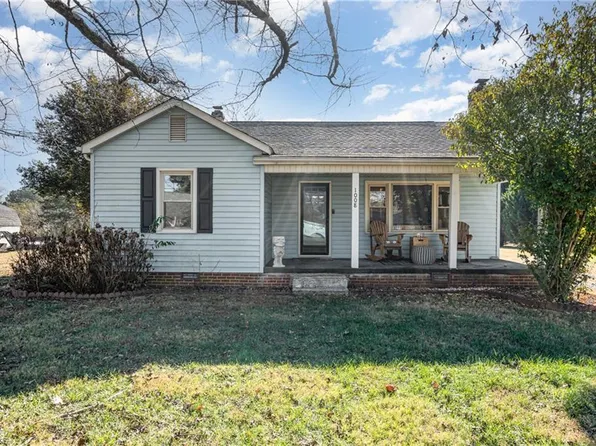 1008 Railroad Ave, China Grove, NC 28023