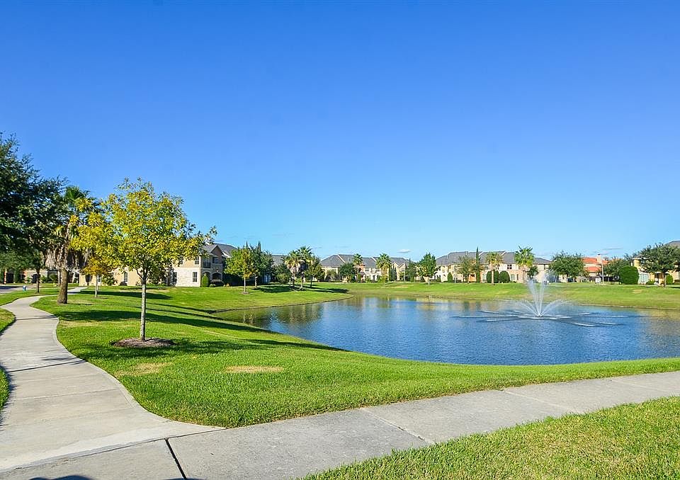 1st image of 2047 Palm Forest Ln