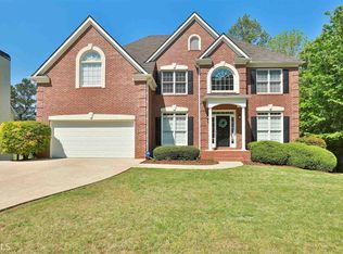 5 Lake Forest Dr, Newnan, GA 30265