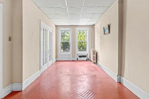 16 Virginia Place 