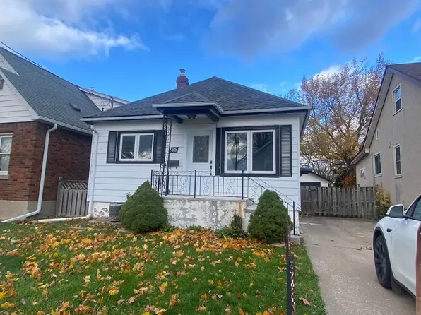 55 Hamilton St, Saint Catharines, ON L2S 1K8
