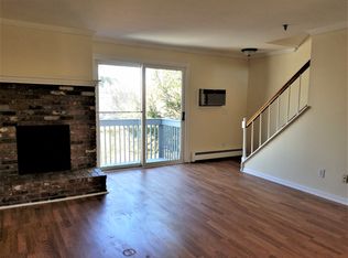 678 Savin Ave #D2, West Haven, CT 06516