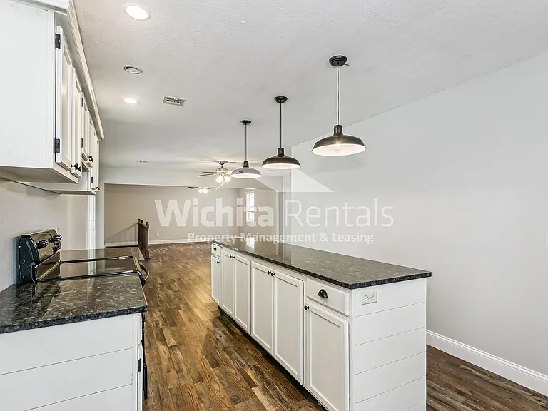 4549 S Washington Ct — Photo 5
