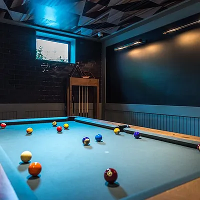 Rented by Nooklyn NYC LLC | media 77