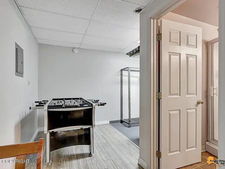 4521 Arctic Blvd #B — Photo 5