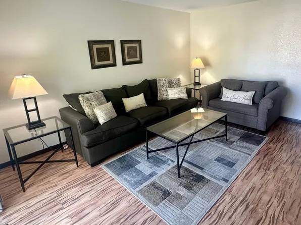 550 78th Ave NE, Spring Lake Park, MN 55432