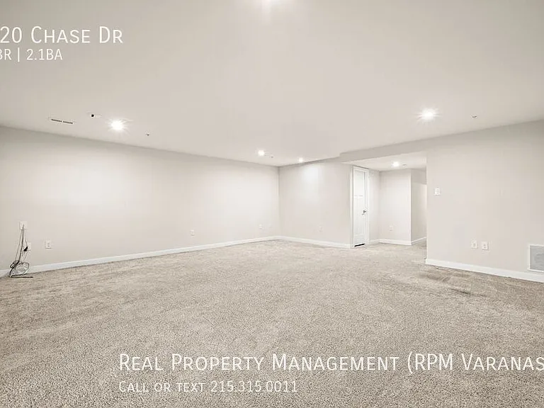 220 Chase Dr — Photo 7