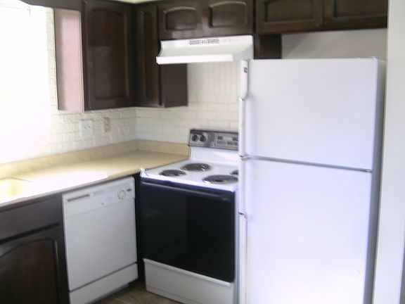 4th image of 1150 N Wedgewood Cir APT A