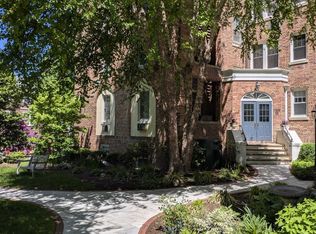 169 Mason St APT 4D, Greenwich, CT 06830