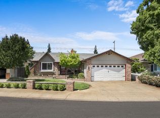 882 Bel Air Ct, Lodi, CA 95240