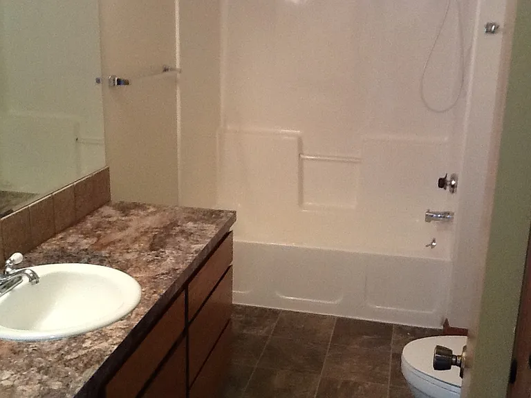 291 NE Maple Ave — Photo 7