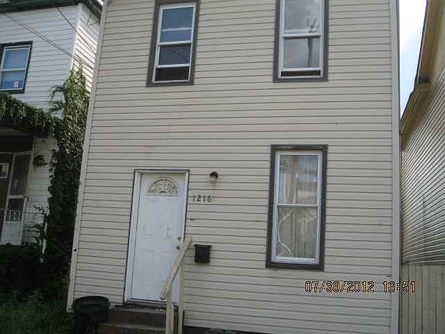 2nd image of 1214-1216 Ann St