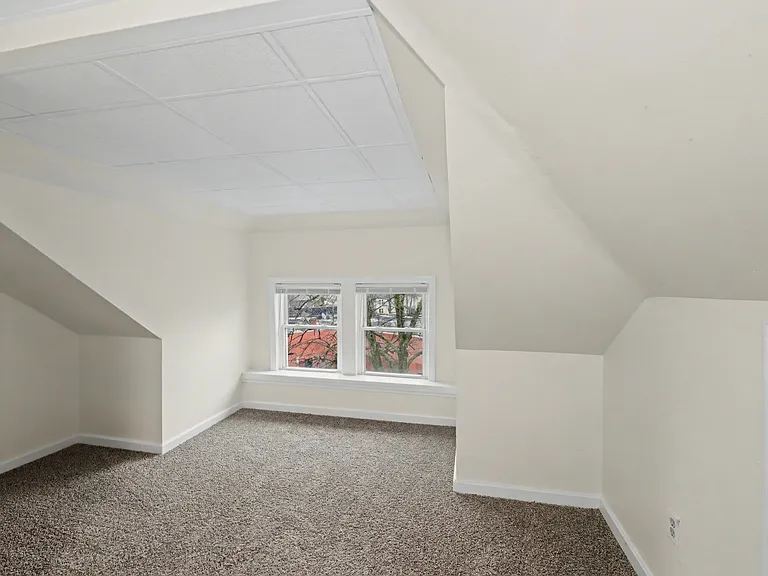 7 Moraine St #2RK — Photo 10