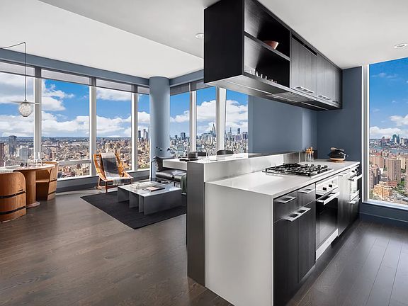 2nd image of 252 South St #45K