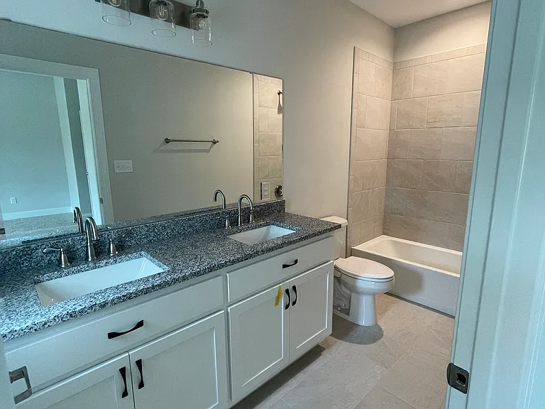 351 Commonwealth Blvd — Photo 9