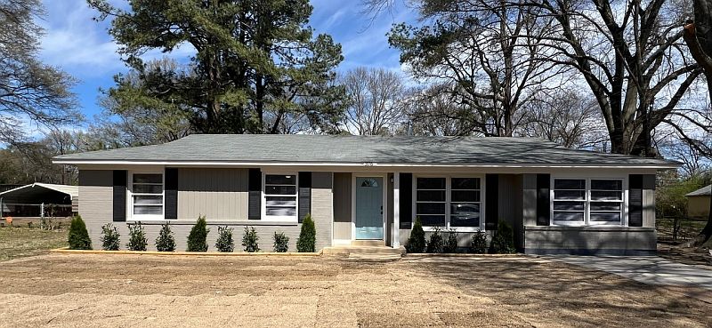 1st image of 376 Jeanne Dr