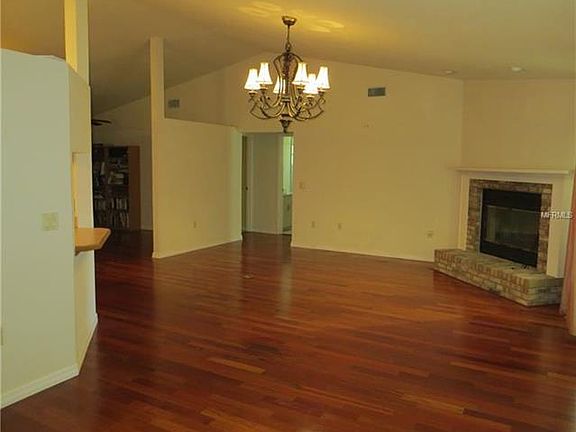 4th image of 10048 Dorset Dr