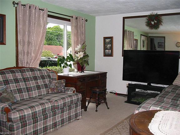 4th image of 184 Terrace Dr