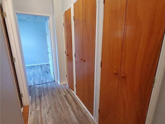 4th image of 28 Brooklyn Ave APT 1B