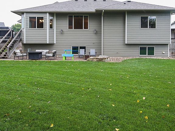 2nd image of 526 N Blair Estates Circle
