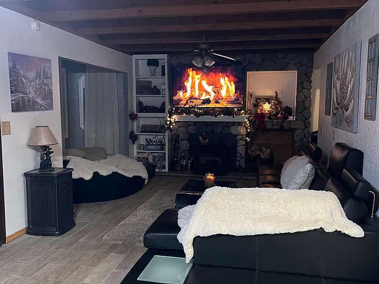 630 Holmes Ln — Photo 25