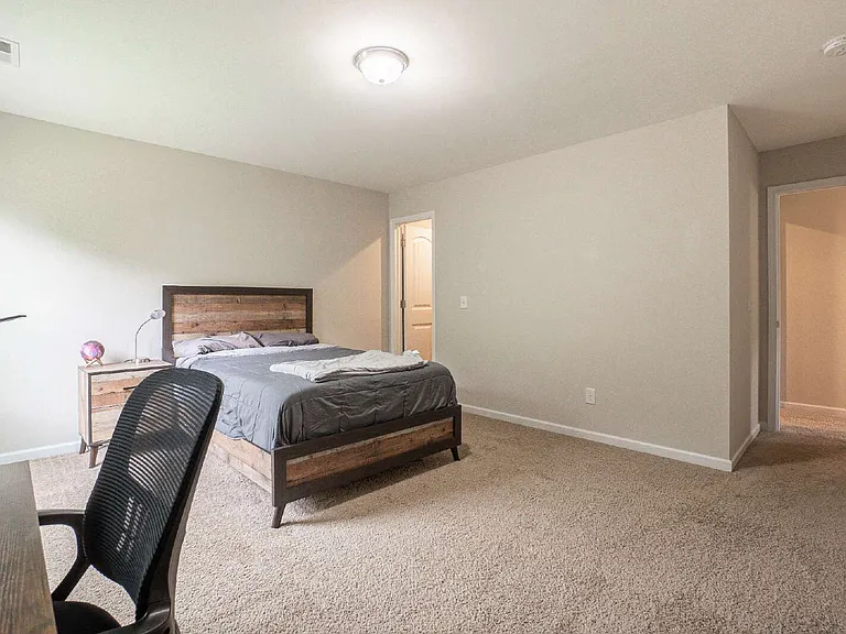 30 Ellis Cir — Photo 30