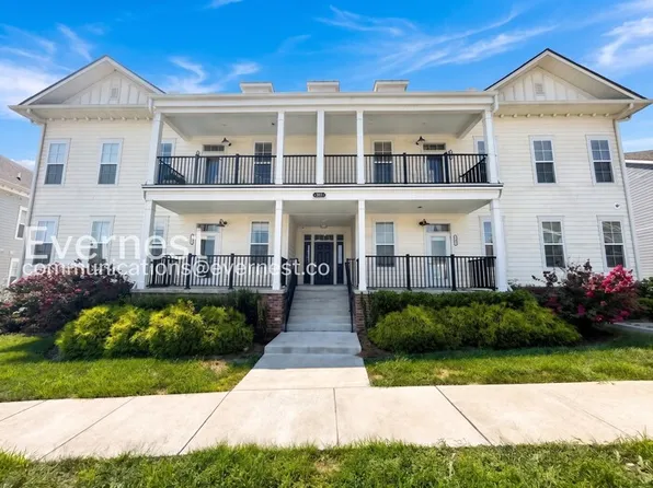 828 Goswell Dr #4, Nolensville, TN 37135