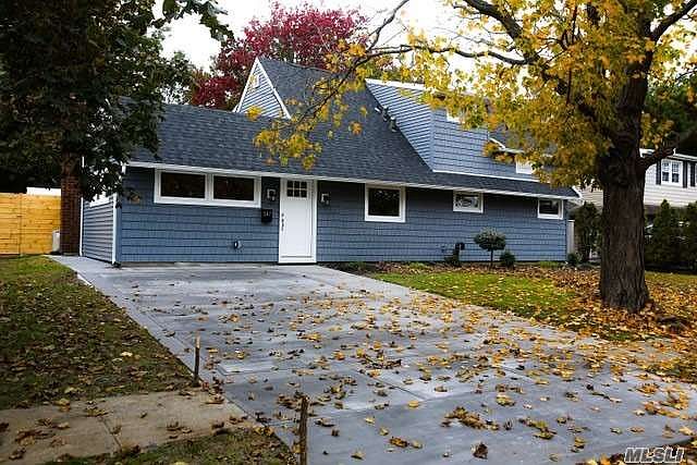 1st image of 147 Cypress Ln W