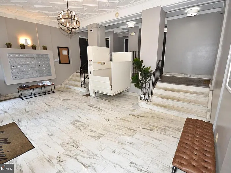 1458 Columbia Rd NW — Photo 13