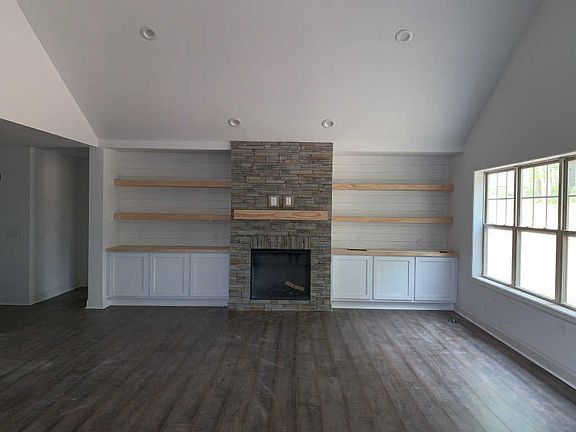 2nd image of 1183 Elizabeth Ln Lot 27