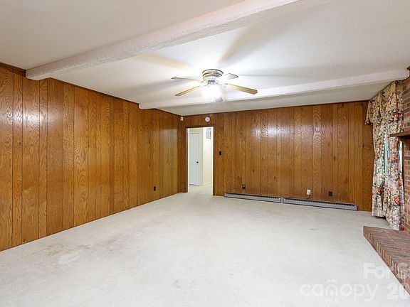 5th image of 3308 India Hook Rd