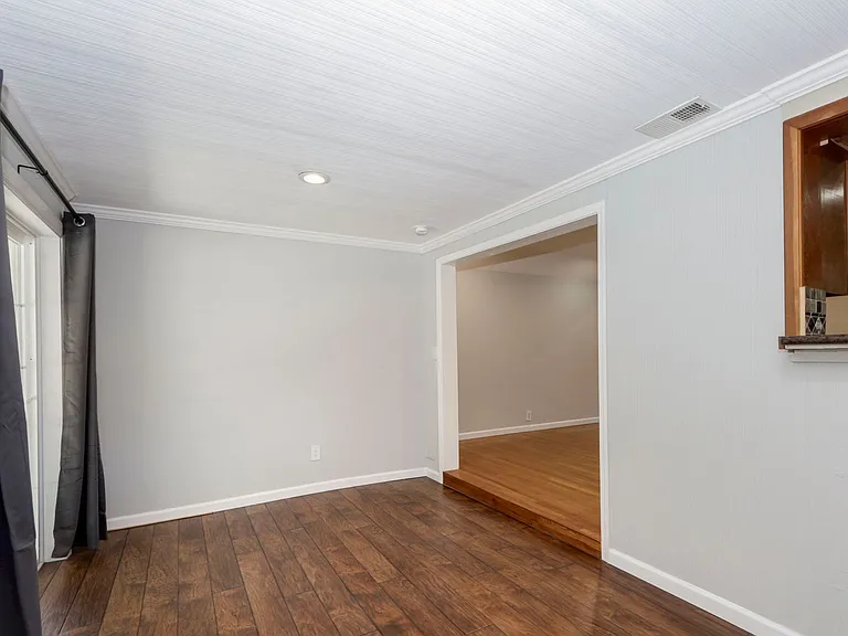 88 Southgate St — Photo 19