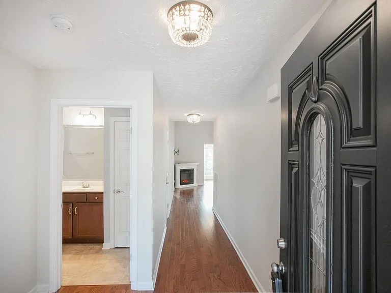 395 Devon Chase Hl #6402 — Photo 4
