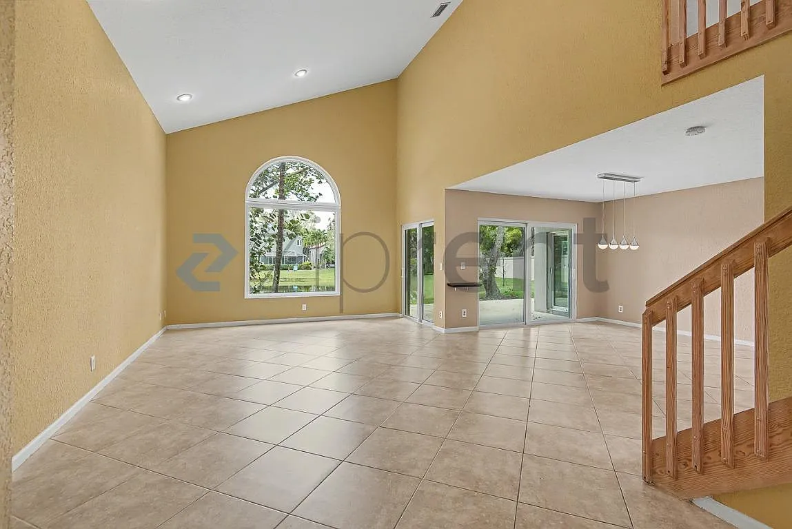 4 bed, 2505 sqft, $3,899 — Photo 4