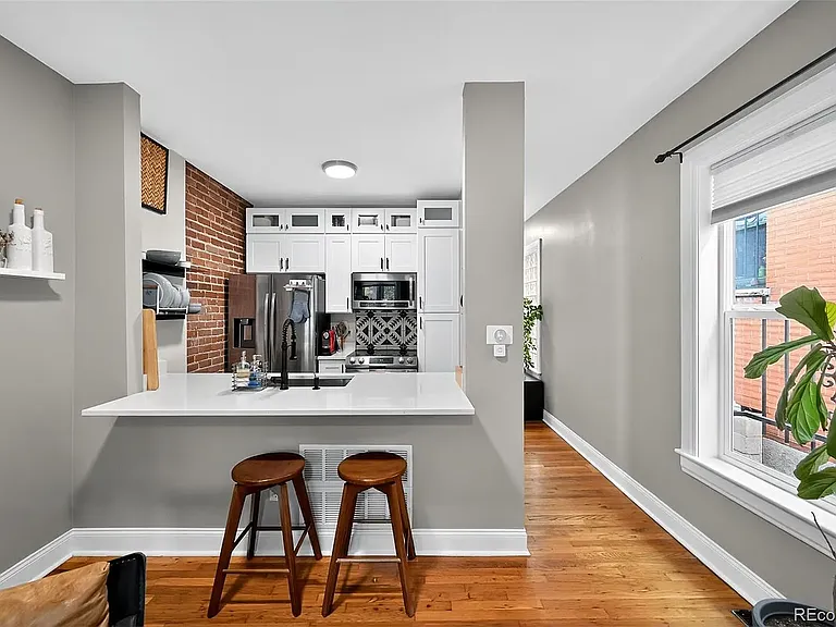 726 Fox St — Photo 13