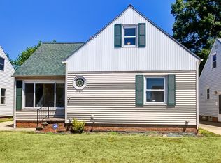 24371 Glenforest Rd, Euclid, OH 44123