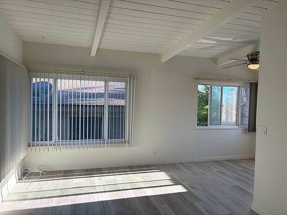 Family Room to dining area