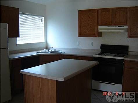4th image of 313 Jim Hofher Pl