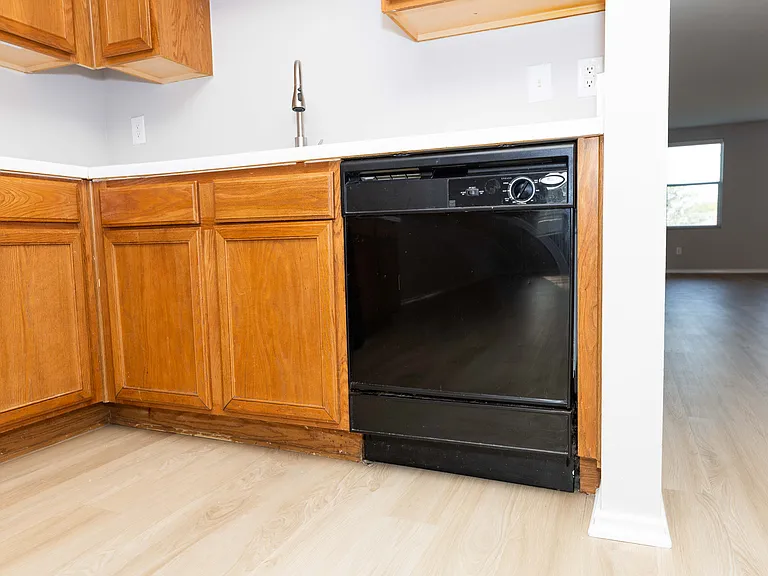 12870 Gillon Dr — Photo 8